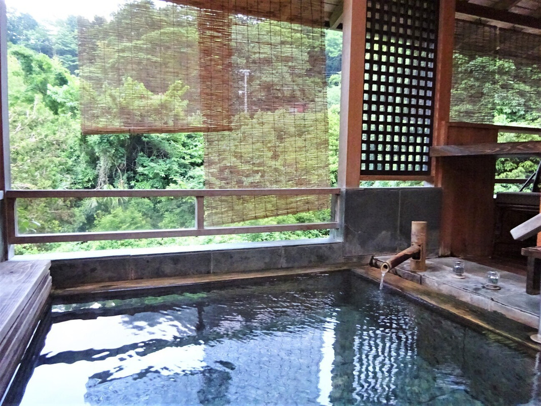 客室露天風呂の一例(3)