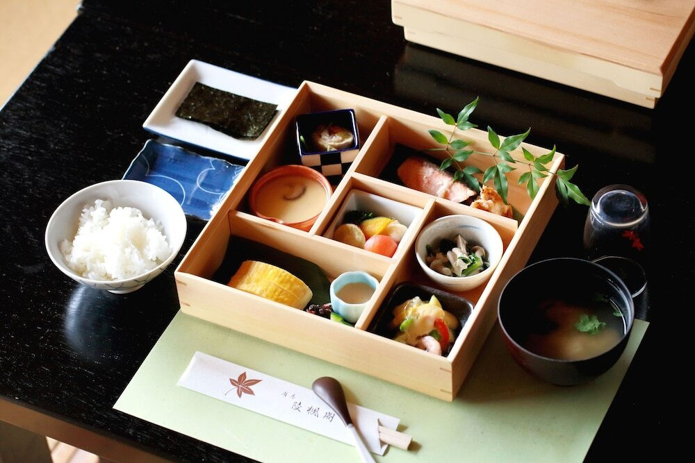 江戸初期からある老舗！竹林に囲まれた露天風呂でゆったり♪4064586