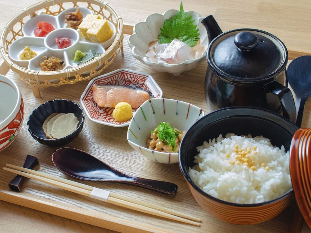 朝食