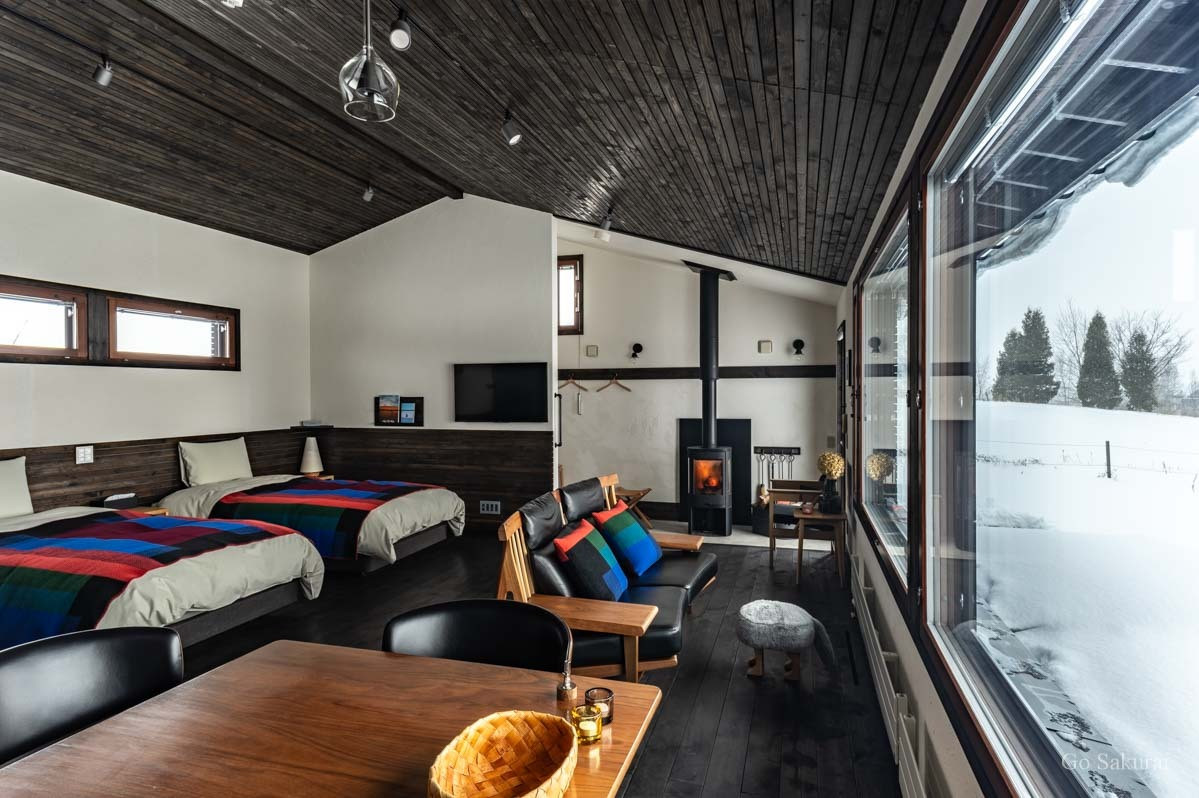 優雅な旭川家具に囲まれ、自然との調和を楽しめる宿4023747