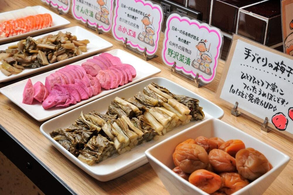 長野の「おふくろの味」を堪能できる、朝ご飯がおいしいホテル4257042