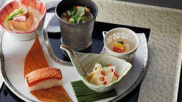 食事・飲み物 / 16