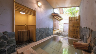 露天風呂付き一戸建て離れ　由布