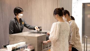 チェックイン / チェックアウト キオスク / 4