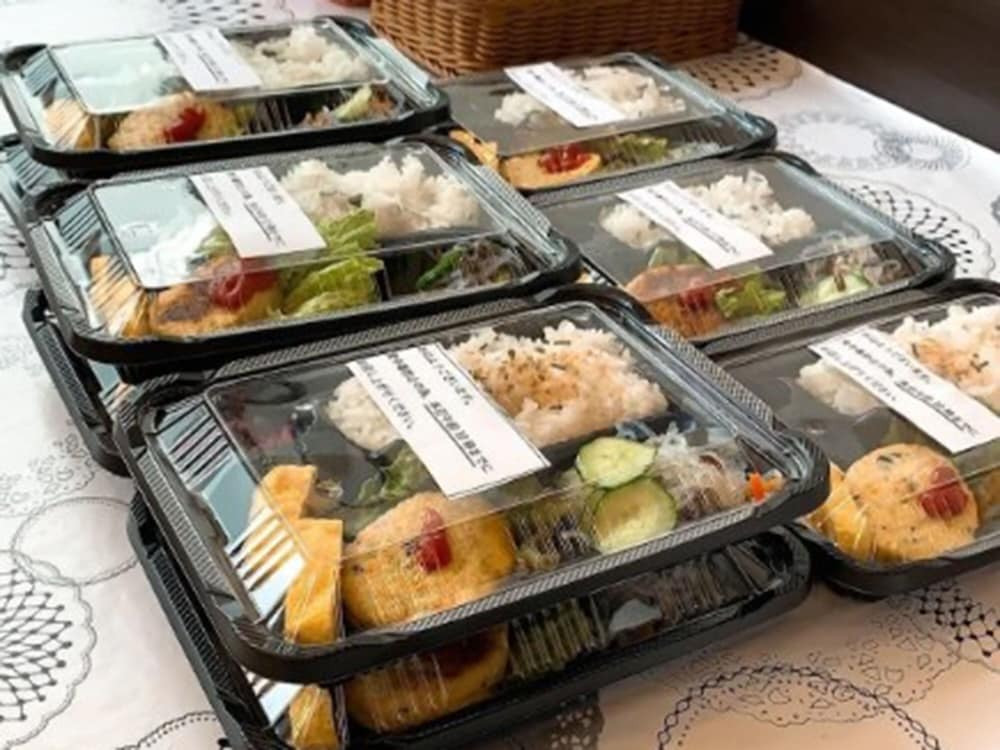 朝食