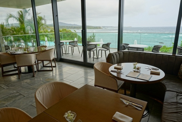 クラブラウンジ