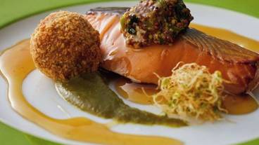 食事・飲み物 / 8