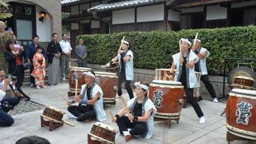 施設の入り口 / 8