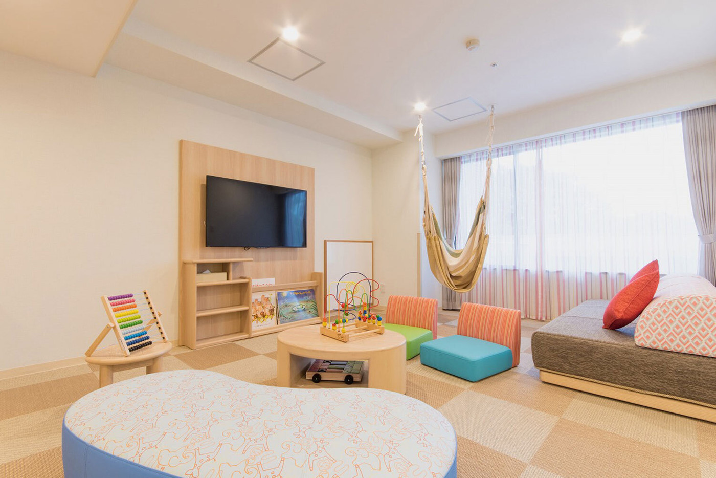 子連れに嬉しい工夫がたくさん!メインタワーの「ベビー&キッズルーム」3660203