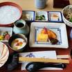 朝食
