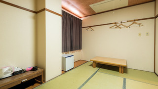 和室2名用 喫煙可 共用バスルーム