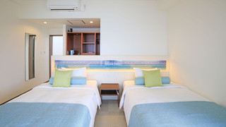 スタンダード ツインルーム ベッド (複数台) オーシャンフロント