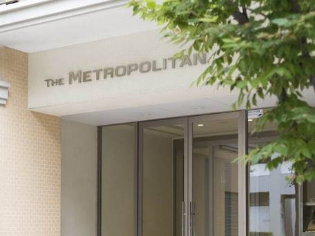 The Metropolitan / 4