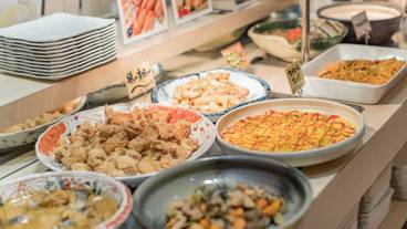 朝食ビュッフェ / 3