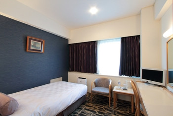 山形の中心街にあるクラシックなホテル3523171