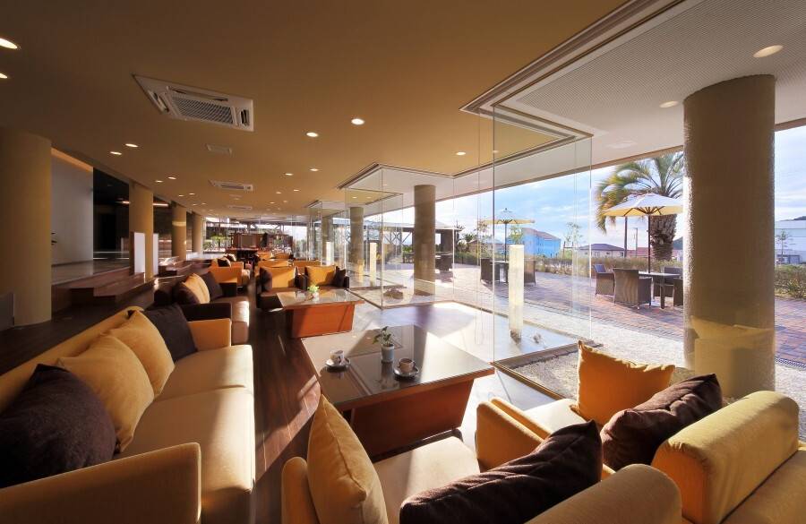 南国リゾートを感じる
高台の和モダンな宿 / 1