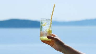 食事・飲み物 / 4