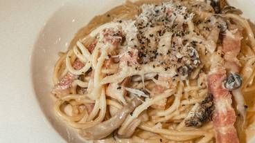 食事・飲み物 / 8