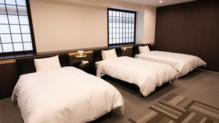 トリプルルーム 共用バスルーム