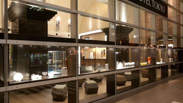 施設の入り口 / 27