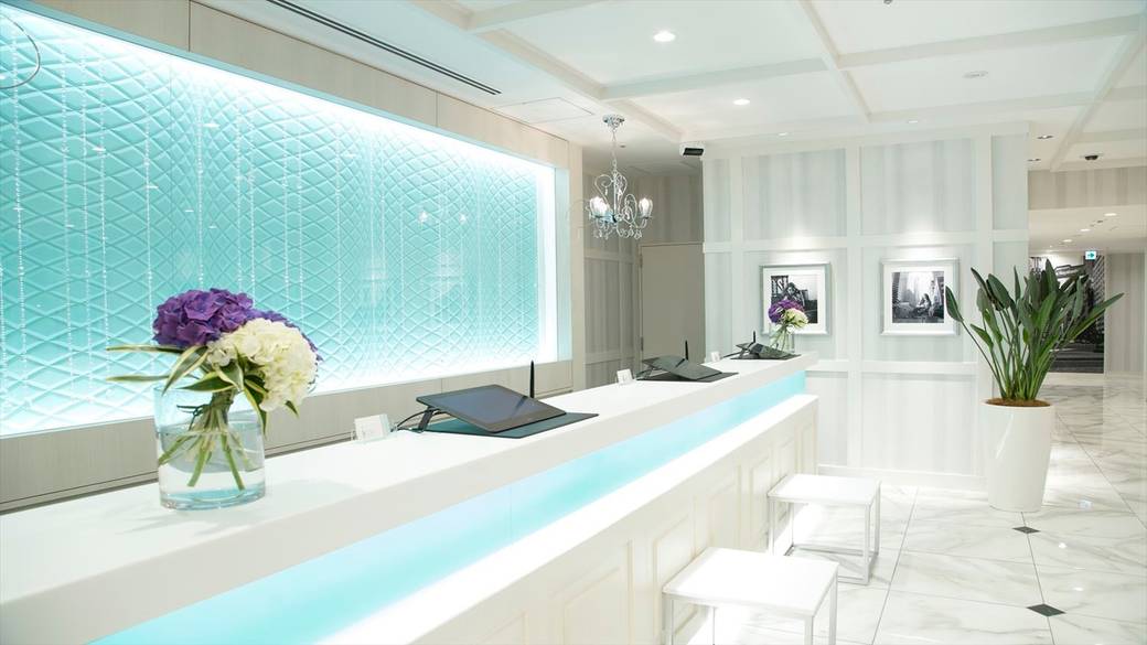 レディな世界が広がる
ホテルにチェックイン / 2