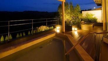 屋外スパ浴槽 / 2