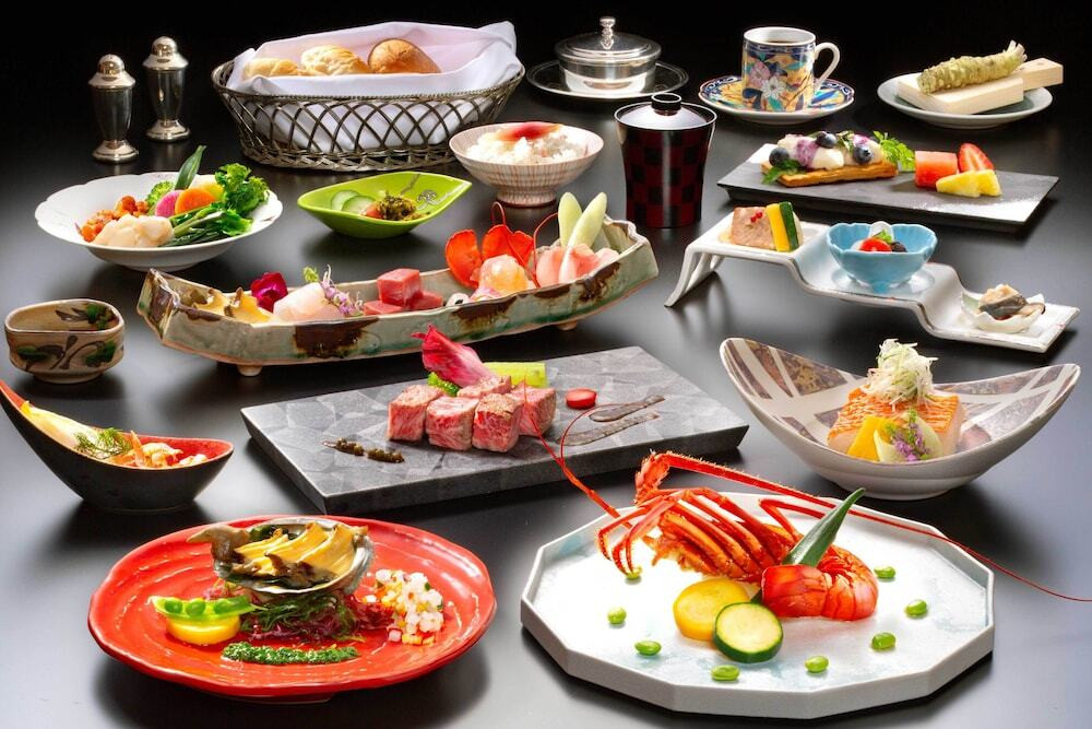 ディナーは3つのお食事処からチョイス4759339