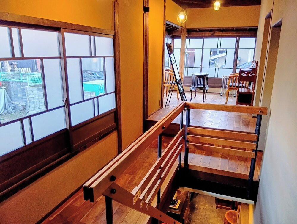 ロビーラウンジ