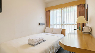 エコノミー ダブルルーム 喫煙可