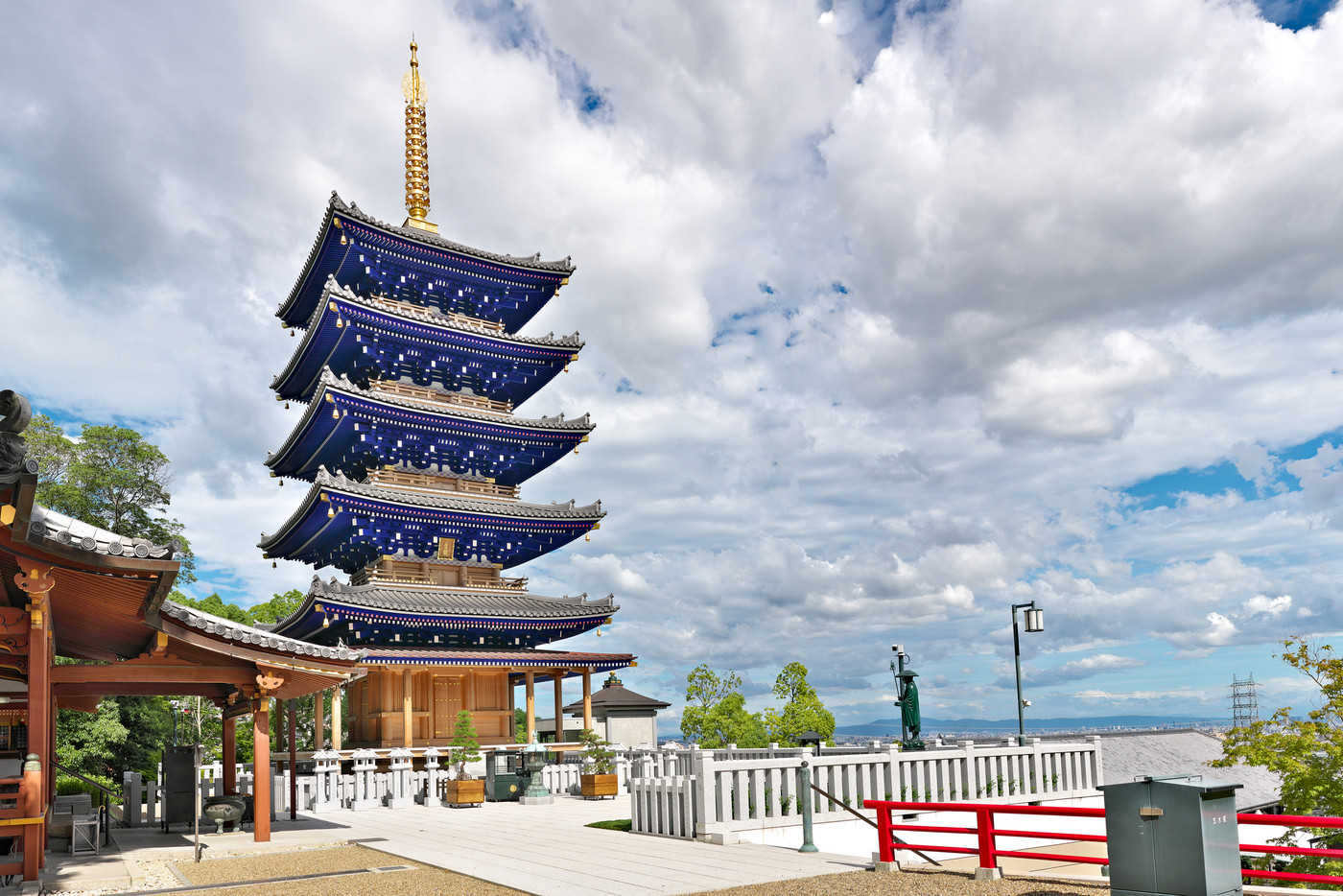 【中山寺 五重塔】 (高解像度版) 兵庫県宝塚市中山寺２