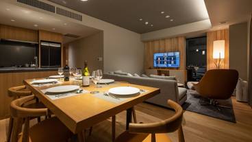 客室内のダイニングエリア / 10