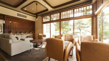 ロビーラウンジ / 6