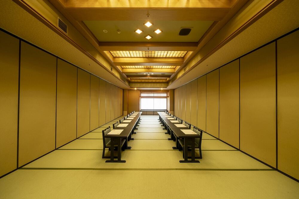 和会場「胡蝶」