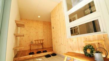 内部エントランス / 2