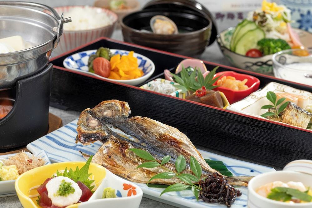 朝食