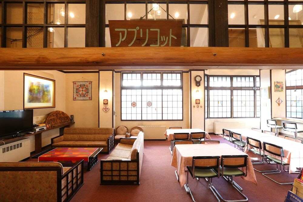 ロビーラウンジ