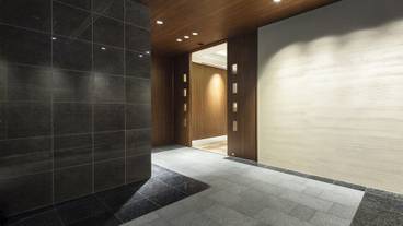 内部エントランス / 2