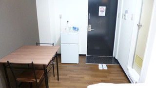 ダブルルーム 専用バスルーム付 (404)