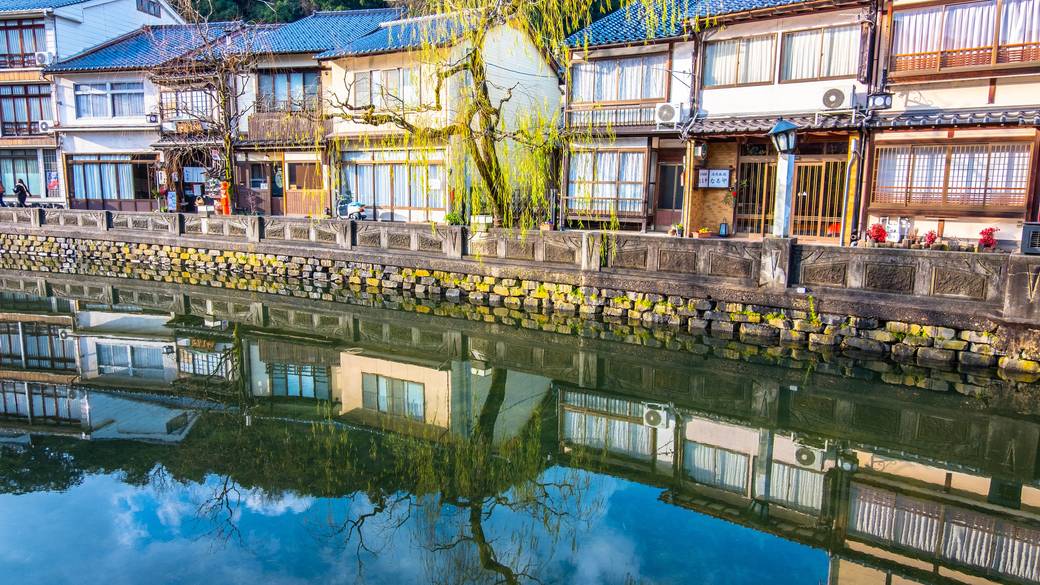 情緒たっぷりの街並み / 2