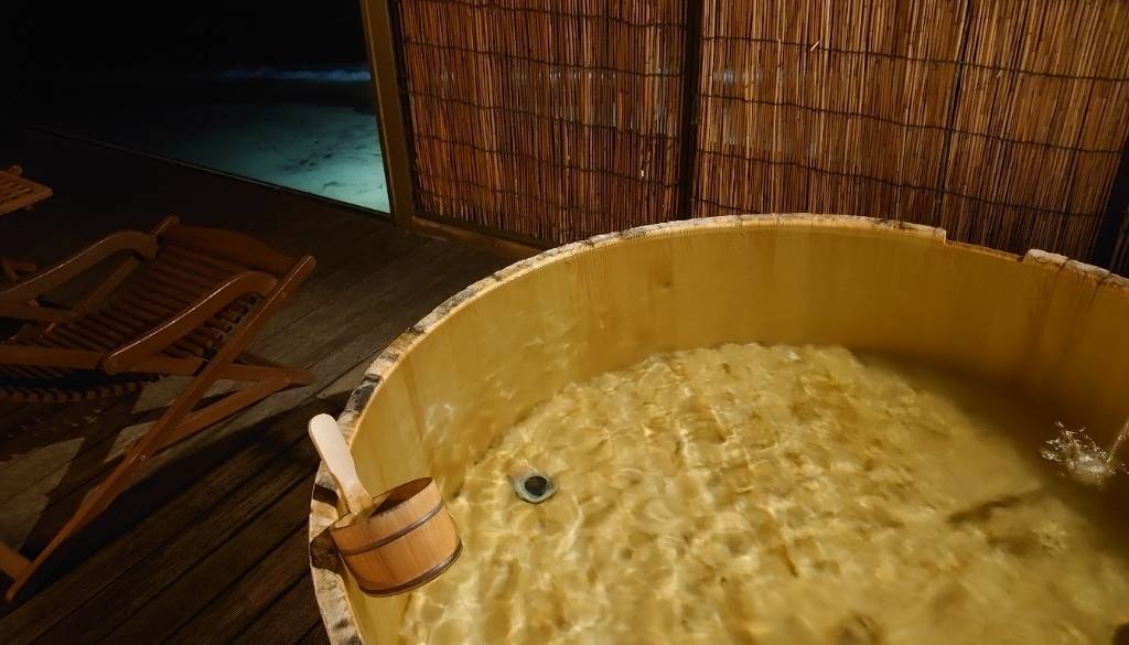 客室露天　夜 / 3