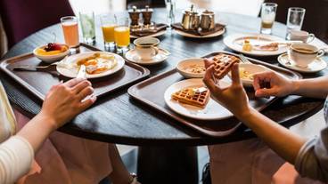 朝食スペース / 8