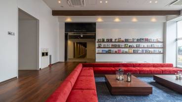 ロビー応接スペース / 4