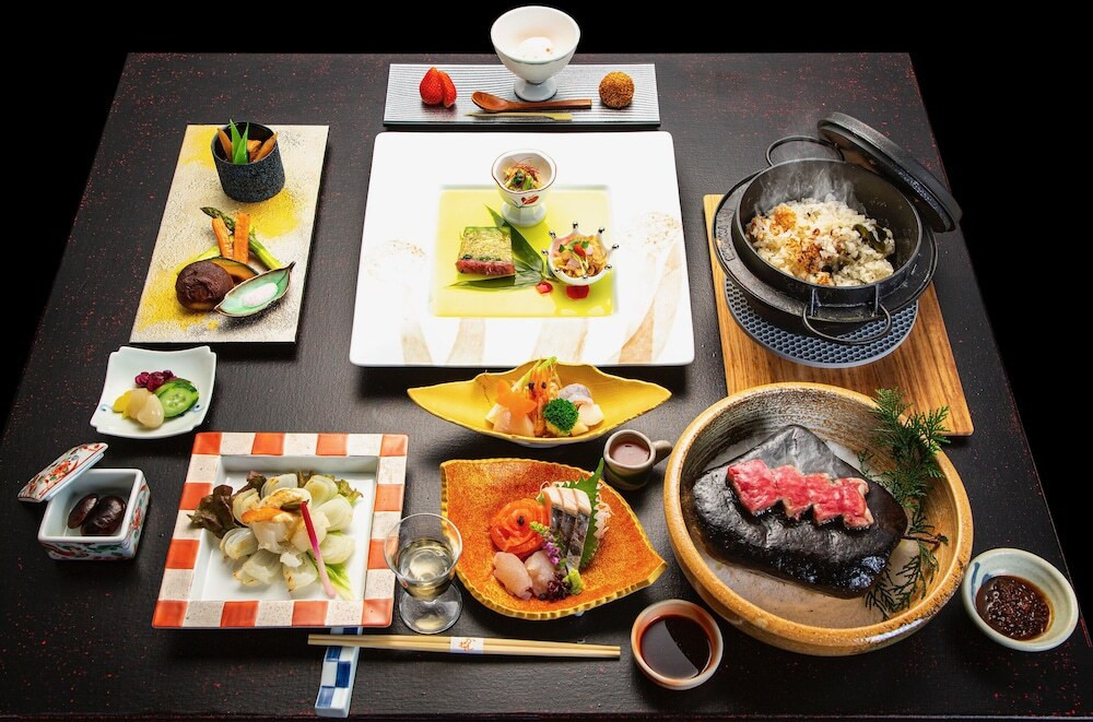 3種の貸切露天風呂と選べる朝食が嬉しい、レトロ旅館3906898