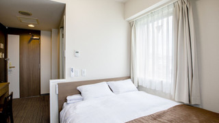 [禁煙] ダブルルーム  (16平米/ベッド幅160cm/1-2名利用)