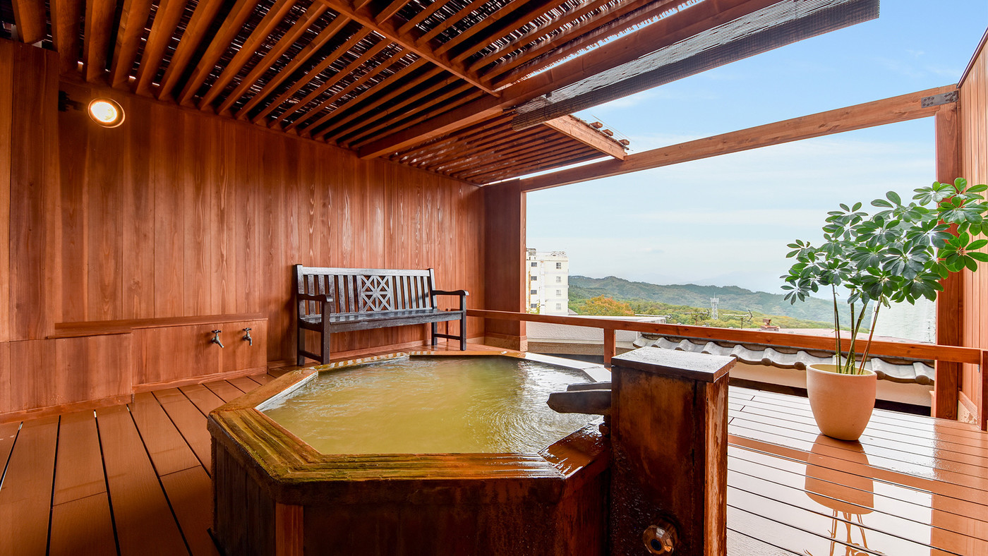 色浴衣でデート♪石段観光に便利なおしゃれ旅館4248617