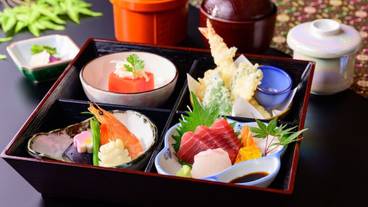 食事・飲み物 / 2