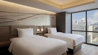 スイート ダブルベッド 2 台 禁煙 シティビュー