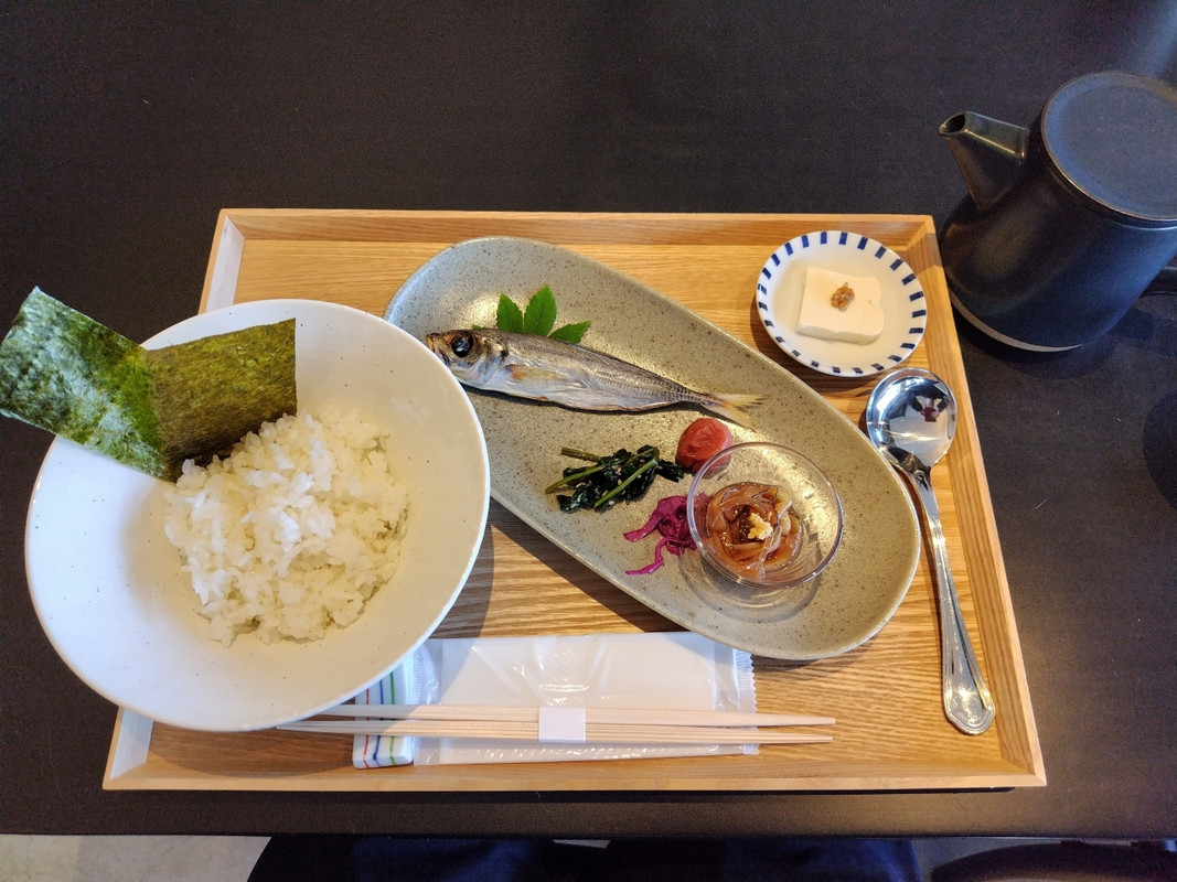 2日目の朝食(お茶漬け)