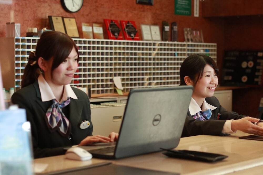 フロントデスク