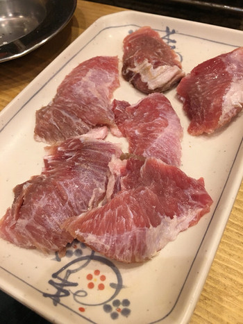「赤羽 トロ函」 料理 60418459 鮪のほほ肉…大きい！∑(ﾟДﾟ)